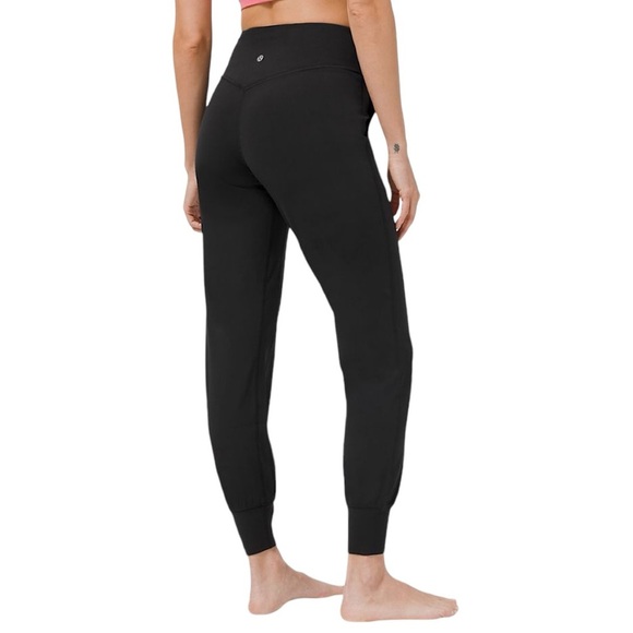 LULULEMON Align High-Rise Jogger in black - Picture 3 of 12
